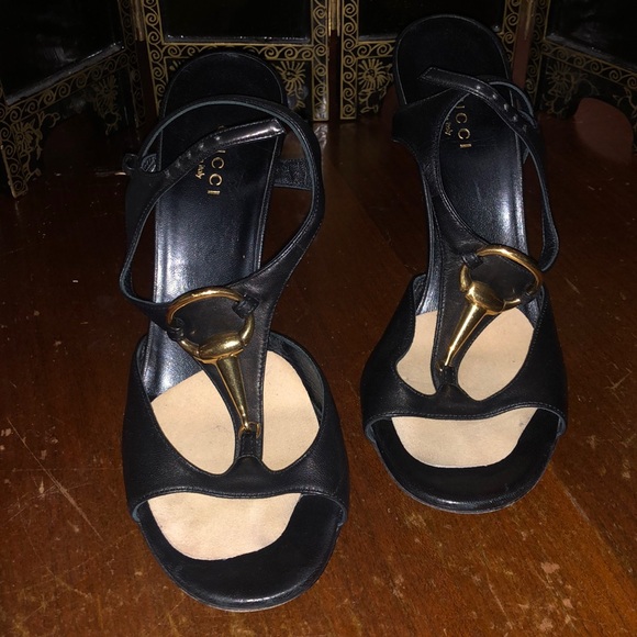 Gucci Black and Gold Women's Sandals - Picture 2 of 8